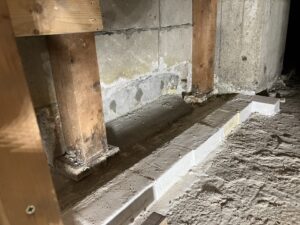 TAPグラウト工法工事施工後1　B1劇場舞台下