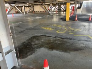 大型商業施設 駐車場床面改修工事施工前①